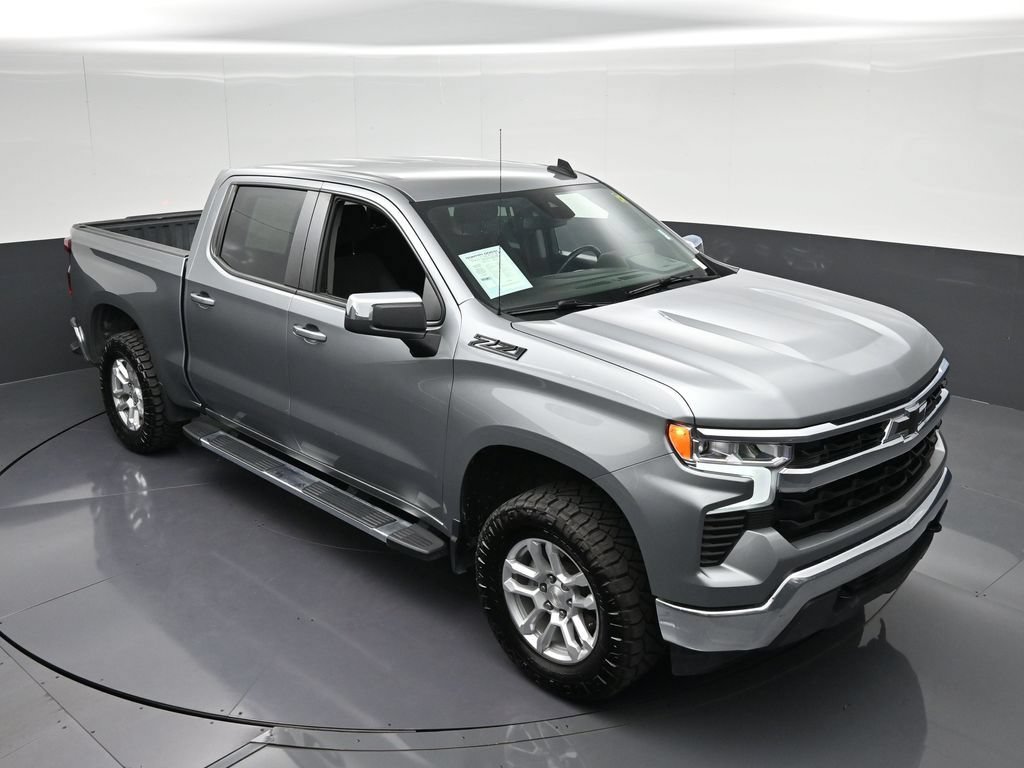 Used 2023 Chevrolet Silverado 1500 LT w/ Z71 Off-Road Package AWD/4WD image 13