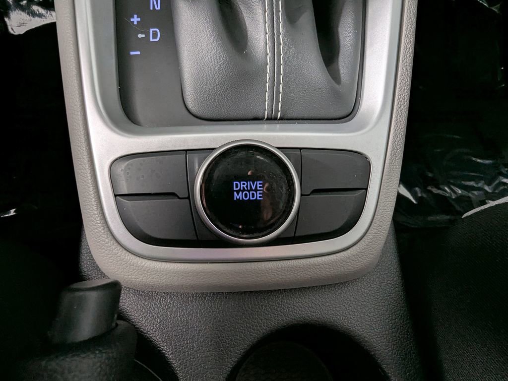 Used 2022 Hyundai Venue SEL w/ Cargo Package FWD image 26