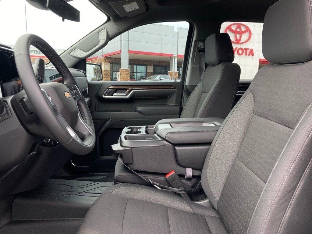 Used 2026 Chevrolet Silverado 1500 LT w/ Texas Edition Plus image 10