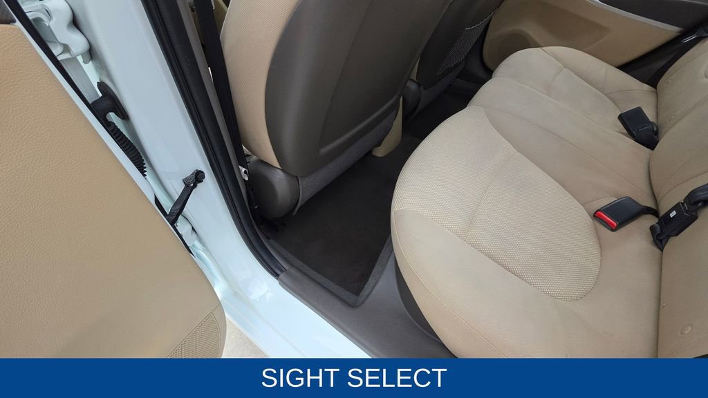 Used 2014 Hyundai Accent GLS FWD image 18