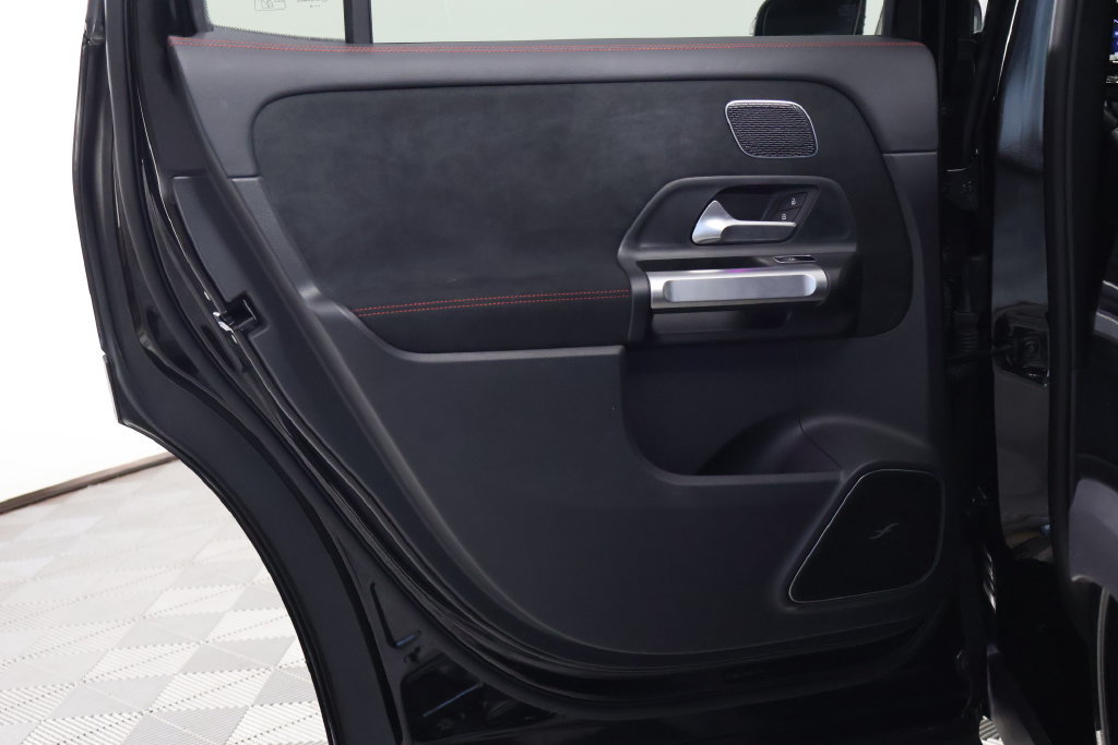 Certified 2024 Mercedes-Benz GLB 250 4MATIC image 13