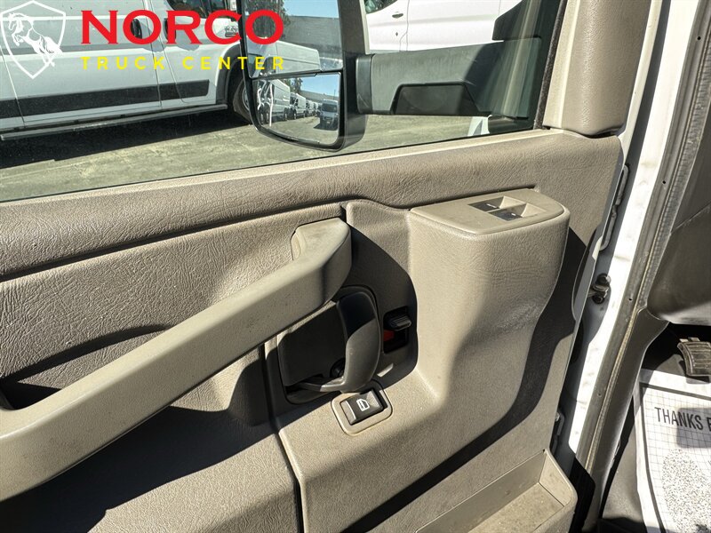Used 2019 Chevrolet Express 3500 w/ Power Convenience Package RWD image 15