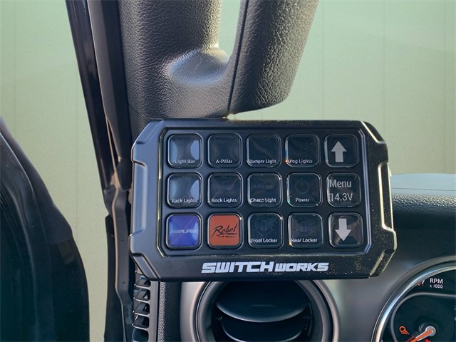 Used 2023 Jeep Gladiator Sport image 47