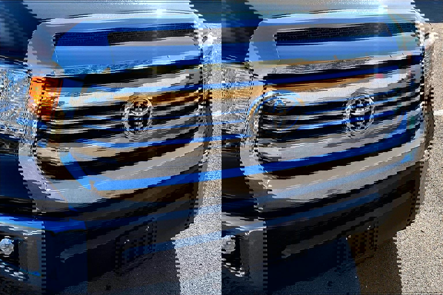 Used 2016 Toyota Tundra SR5 w/ TRD Off Road Package image 26