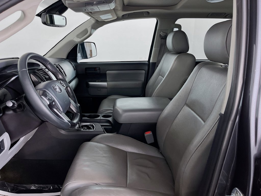 Used 2019 Toyota Sequoia SR5 AWD/4WD image 28