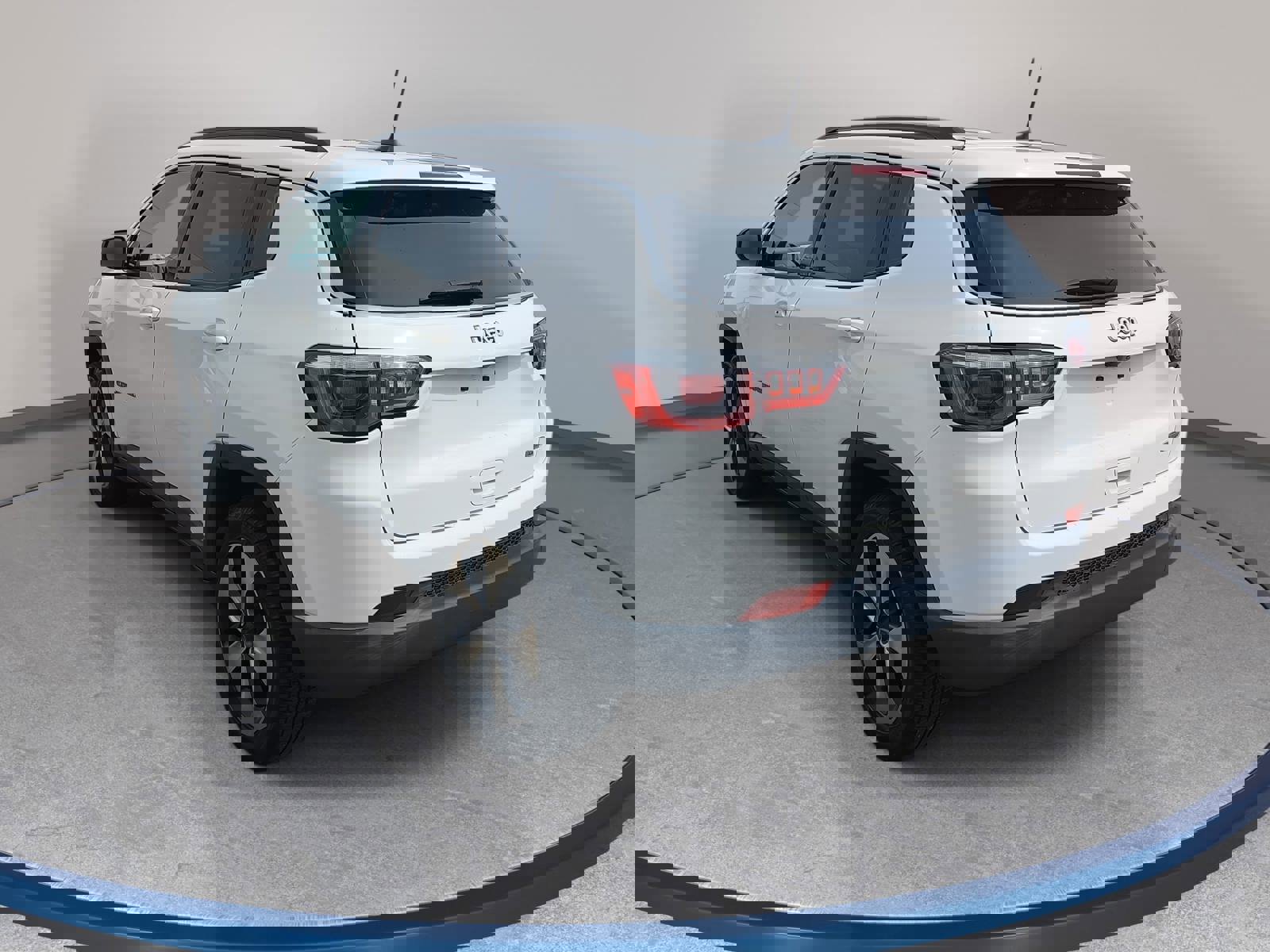 Used 2017 Jeep Compass Latitude w/ Popular Equipment Group image 7