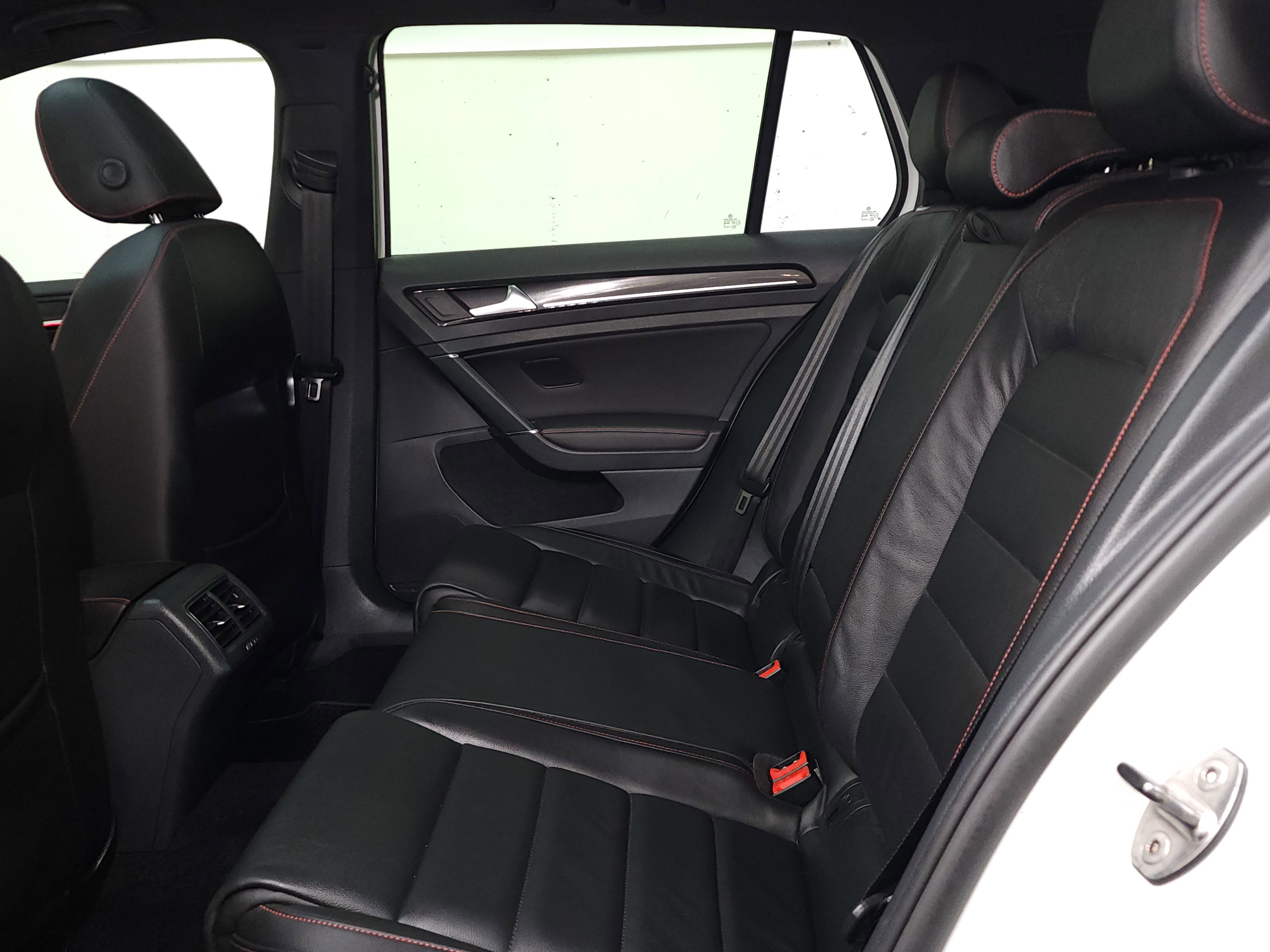 Used 2017 Volkswagen GTI Autobahn image 17