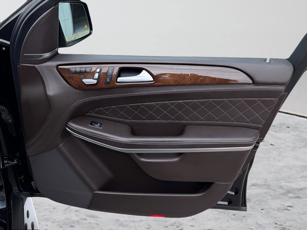 Used 2019 Mercedes-Benz GLS 550 4MATIC image 34