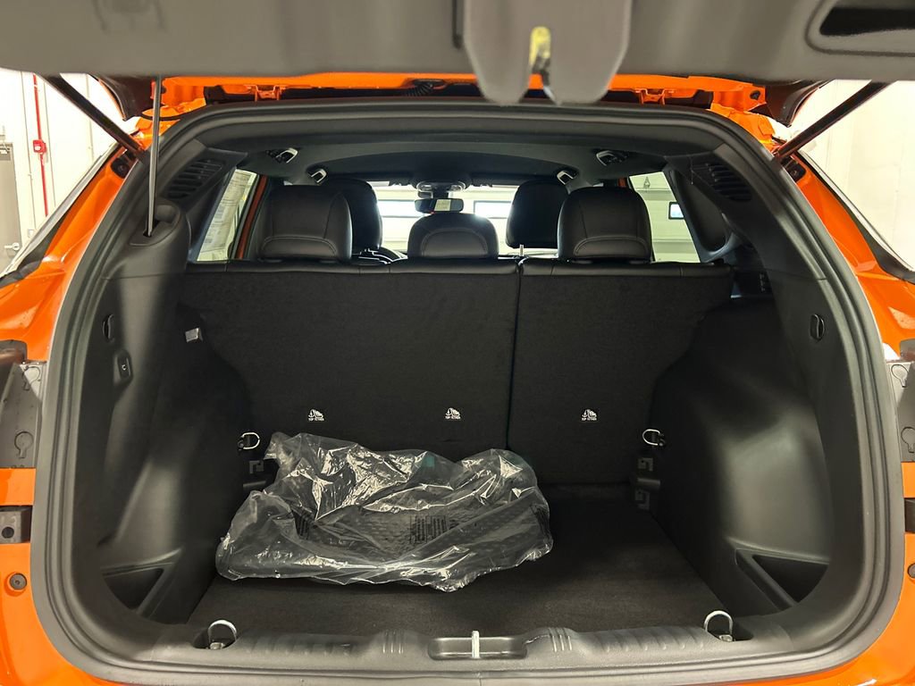 New 2026 Jeep Compass Latitude image 33