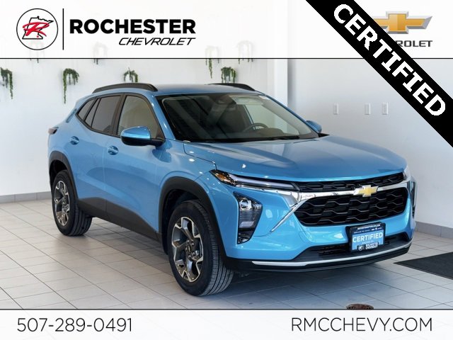 Used 2025 Chevrolet Trax LT image 1