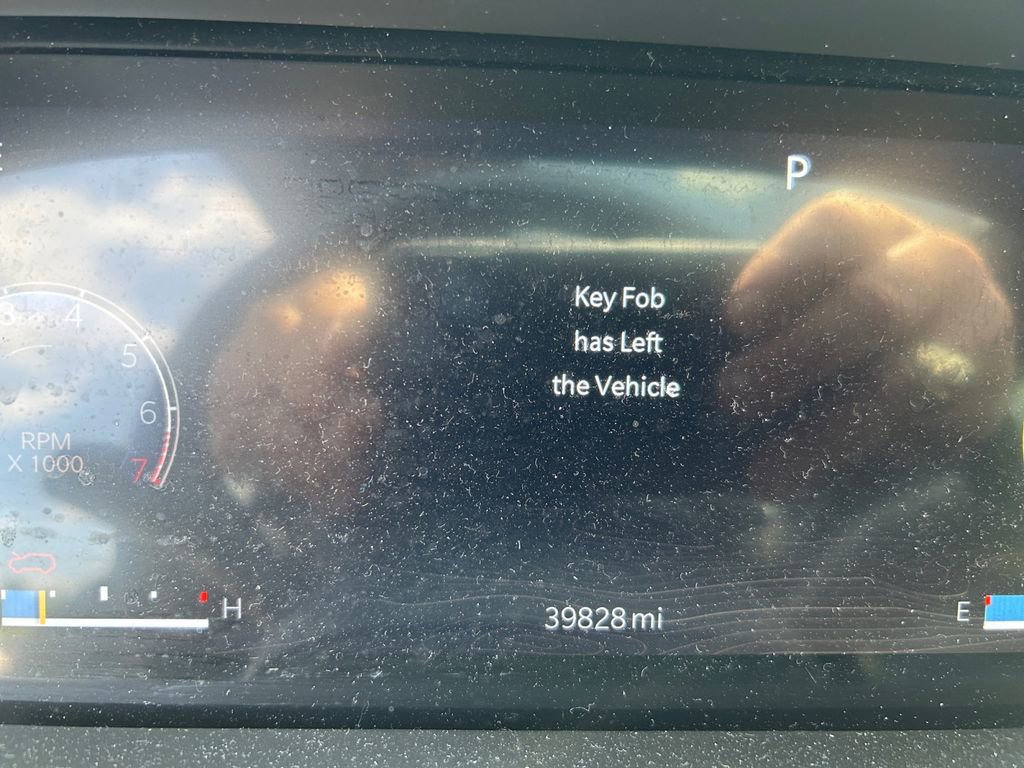 Certified 2022 Jeep Grand Cherokee L Limited AWD/4WD image 18