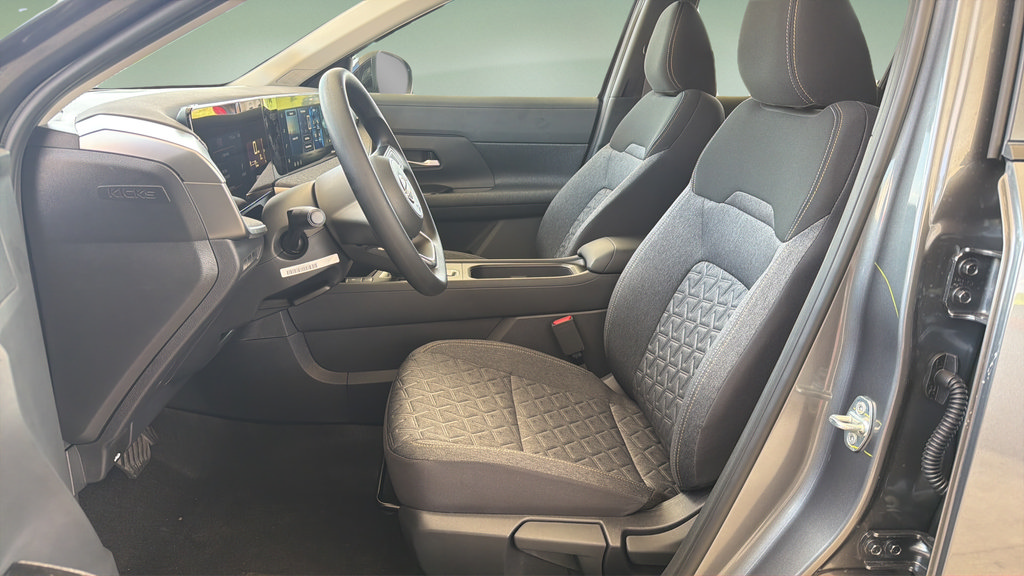 New 2026 Nissan Kicks SV AWD/4WD image 16
