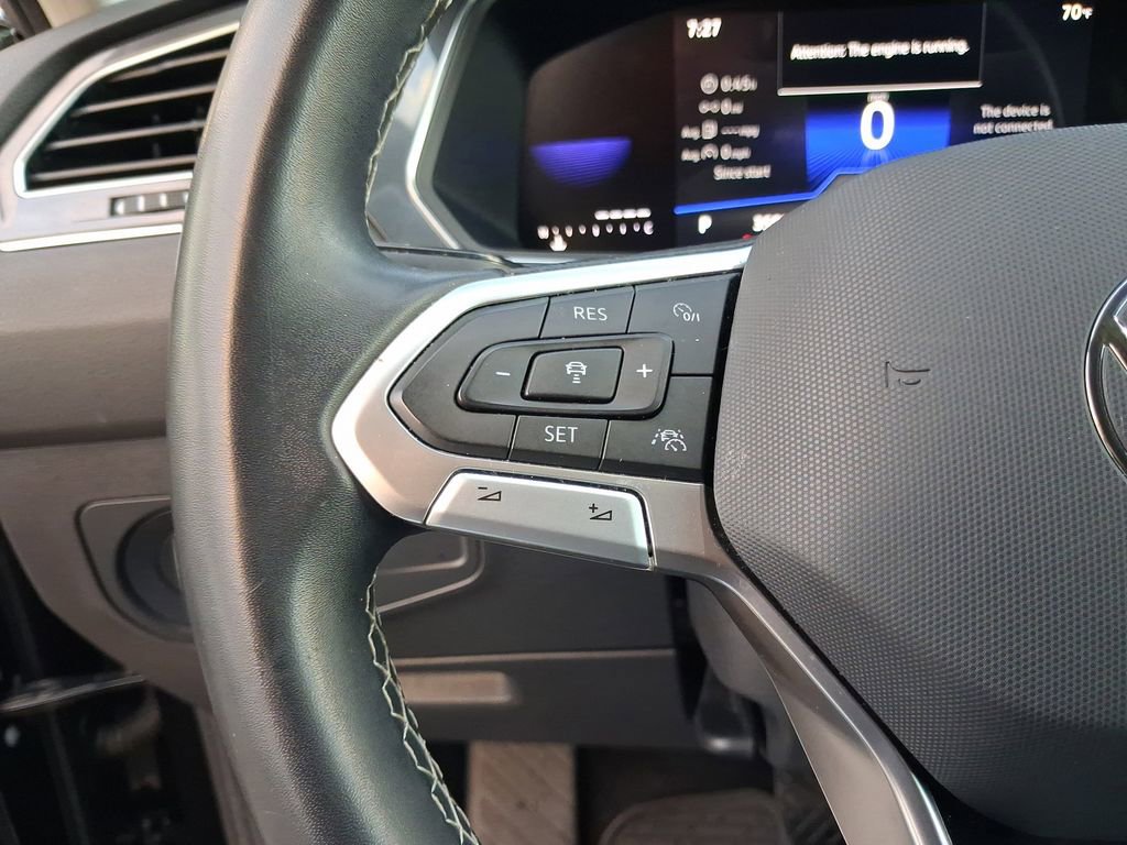 Certified 2023 Volkswagen Tiguan SE FWD image 19