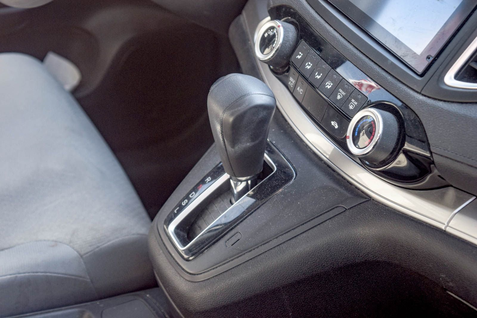Used 2015 Honda CR-V EX image 9