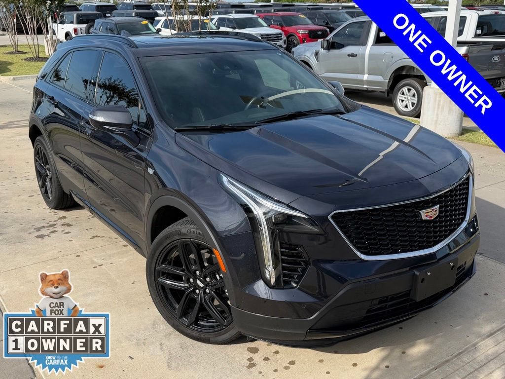 Used 2023 Cadillac XT4 Sport w/ Cold Weather Package FWD image 4