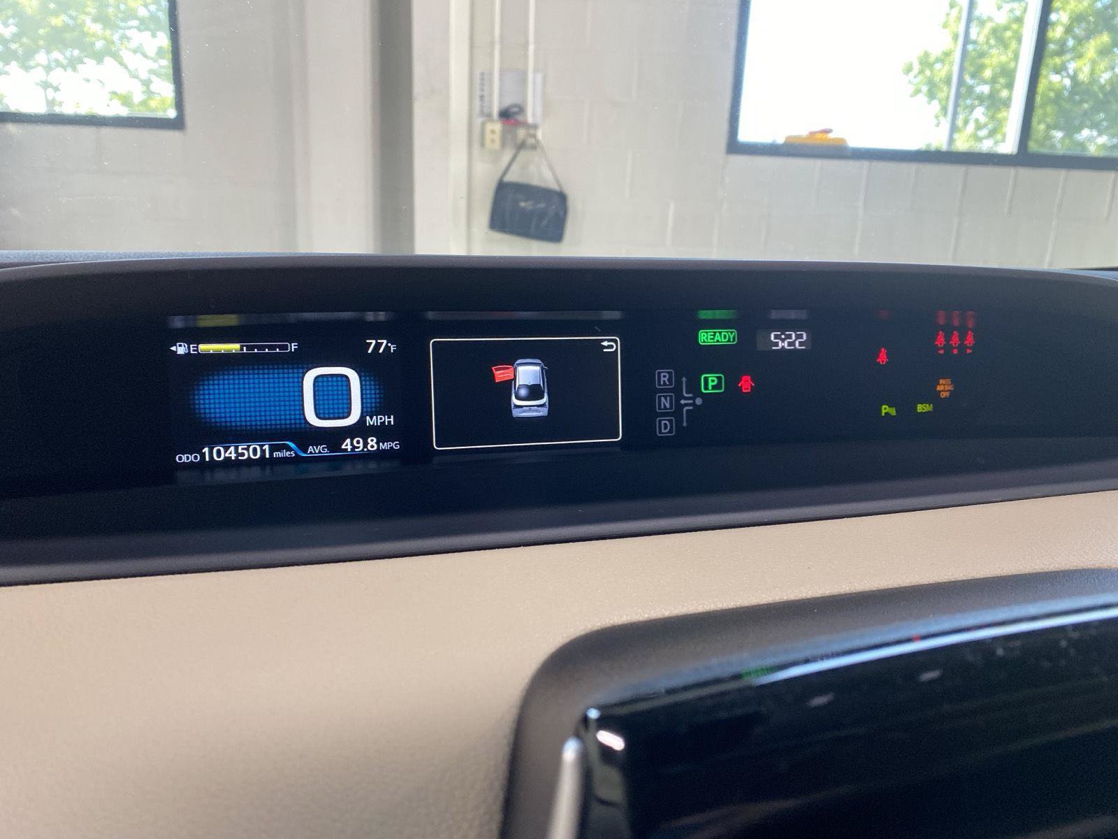Used 2020 Toyota Prius LE AWD/4WD image 23