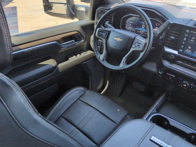 Used 2024 Chevrolet Silverado 2500 High Country w/ Z71 Off-Road Package image 15