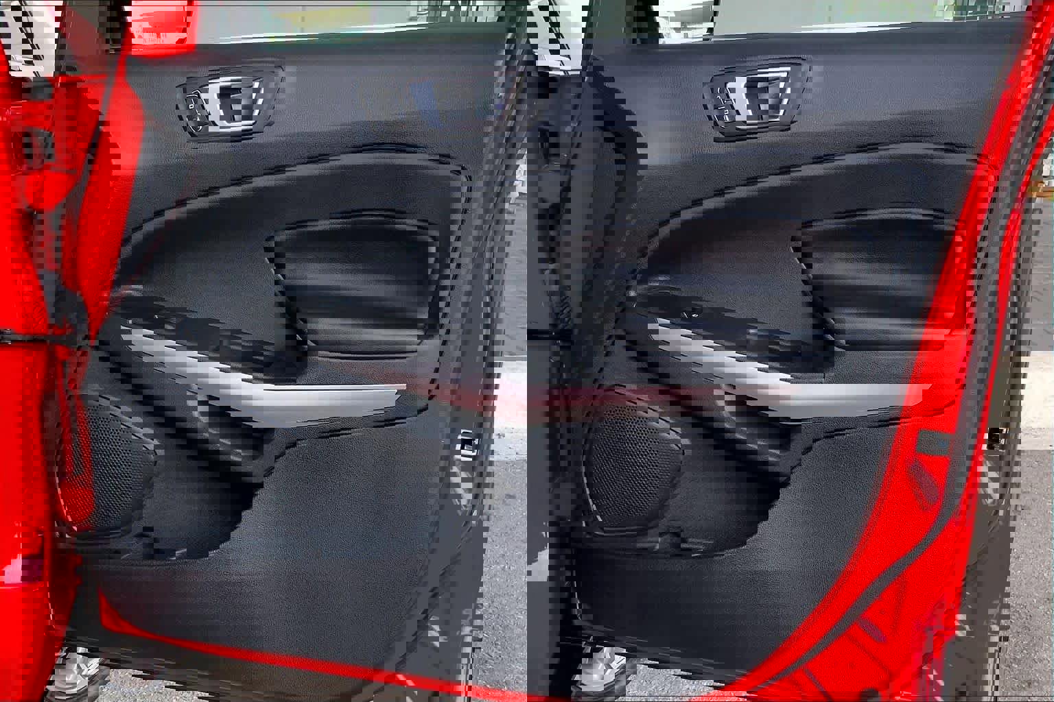 Used 2020 Ford EcoSport Titanium image 23