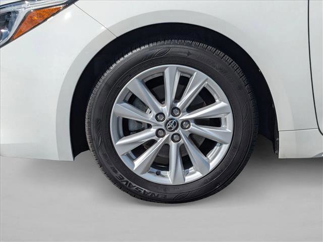 Used 2025 Toyota Corolla SE image 22