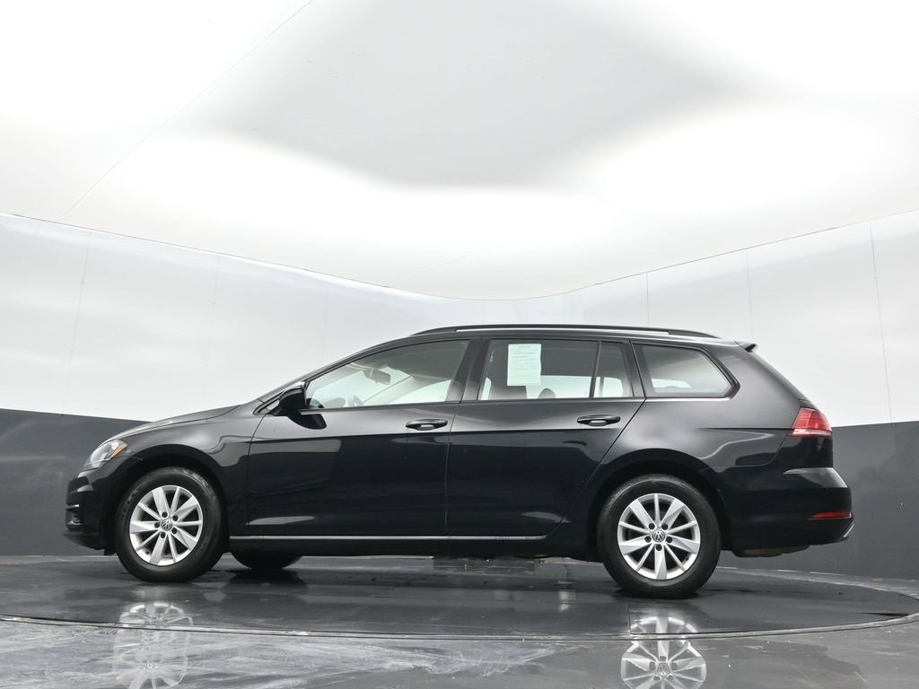 Used 2018 Volkswagen Golf S image 14