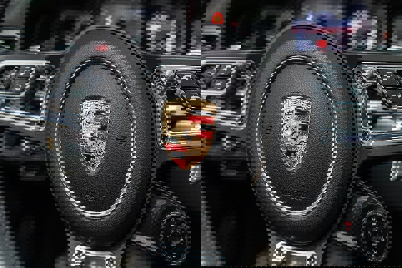 Used 2017 Porsche 911 Carrera S image 94