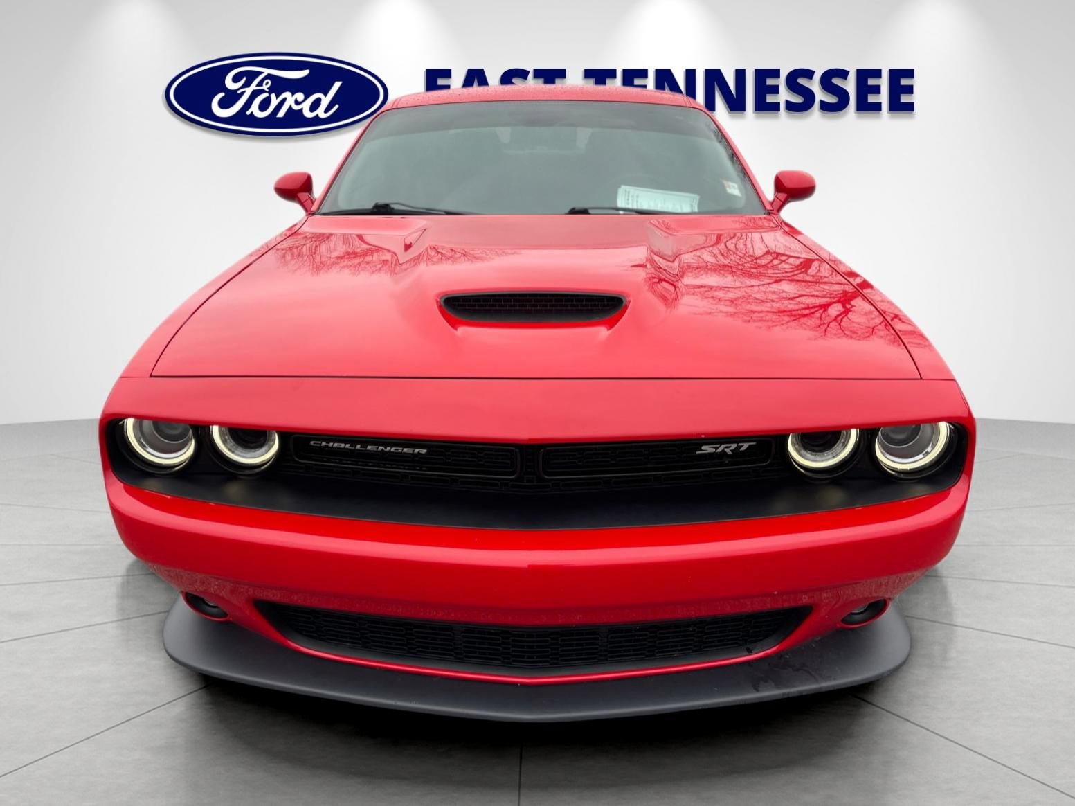 Used 2017 Dodge Challenger SRT w/ Technology Group RWD image 9