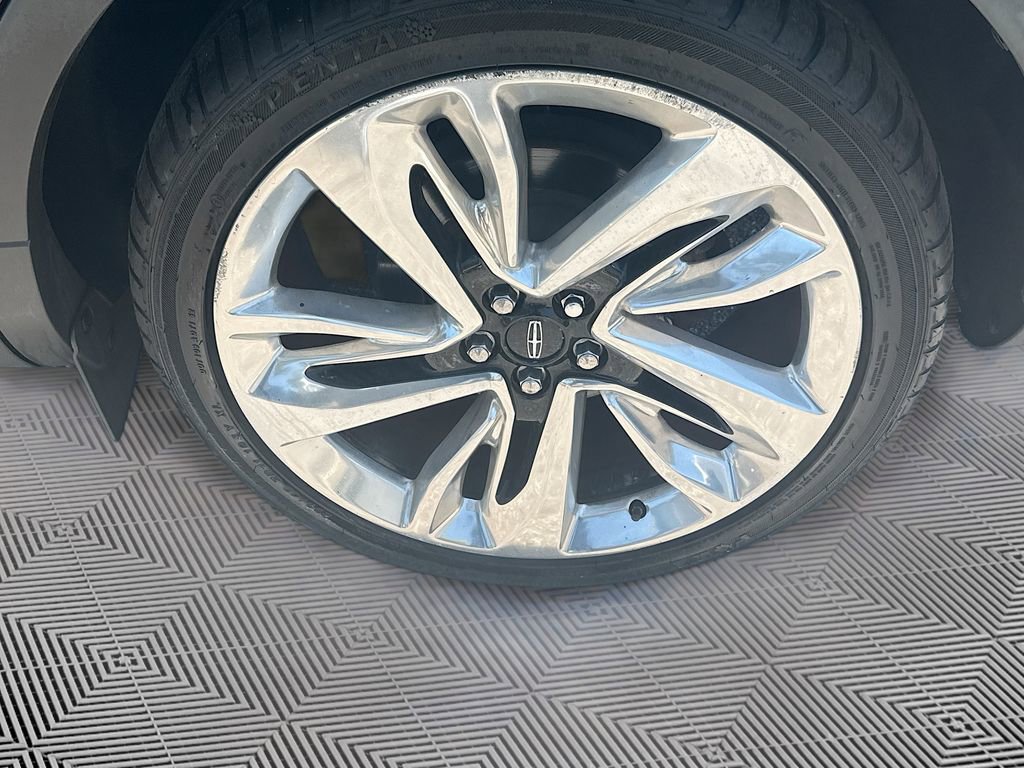 Used 2018 Lincoln MKX Reserve w/ Luxury Package AWD/4WD image 35