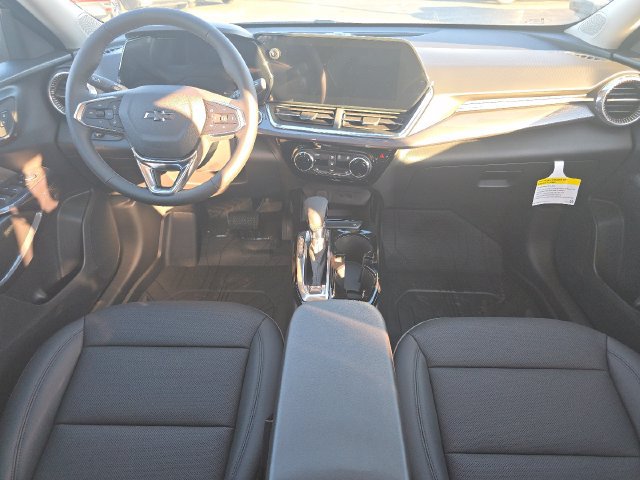 New 2026 Chevrolet Trax ACTIV w/ Sunroof Package FWD image 19