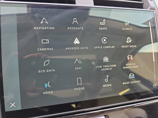 Used 2025 Land Rover Discovery S AWD/4WD image 25