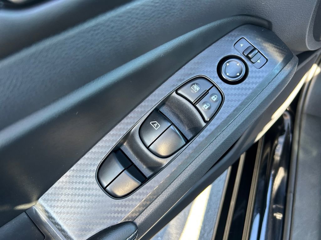 Used 2025 Nissan Altima 2.5 SV image 24