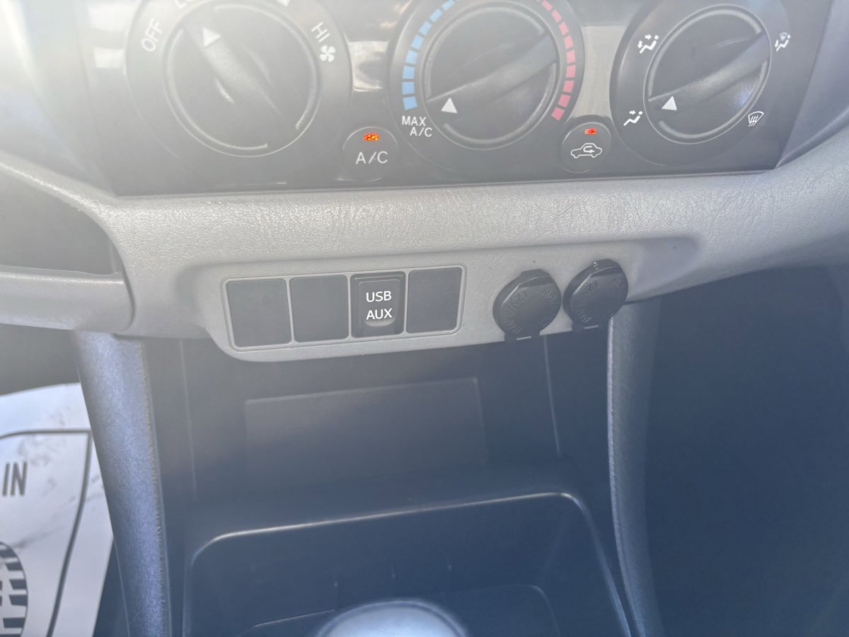 Used 2015 Toyota Tacoma 4x4 Double Cab w/ TRD Sport Package image 31