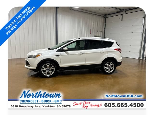 Used 2014 Ford Escape Titanium w/ Equipment Group 401A AWD/4WD image 2