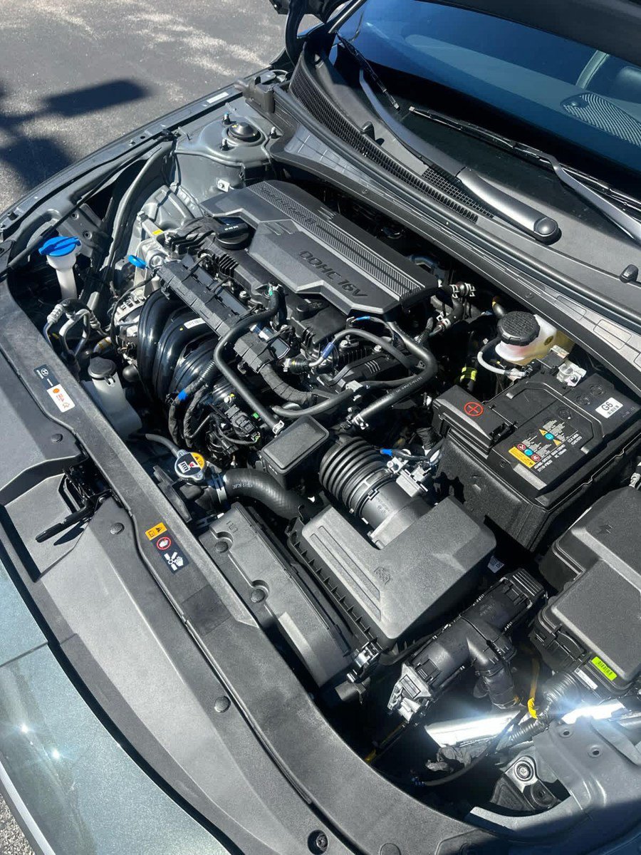 New 2026 Hyundai Elantra SEL Sport FWD image 16