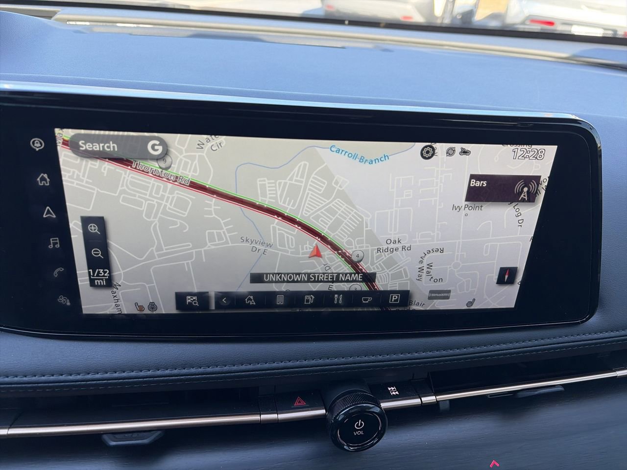 Certified 2024 Nissan Ariya FWD image 15