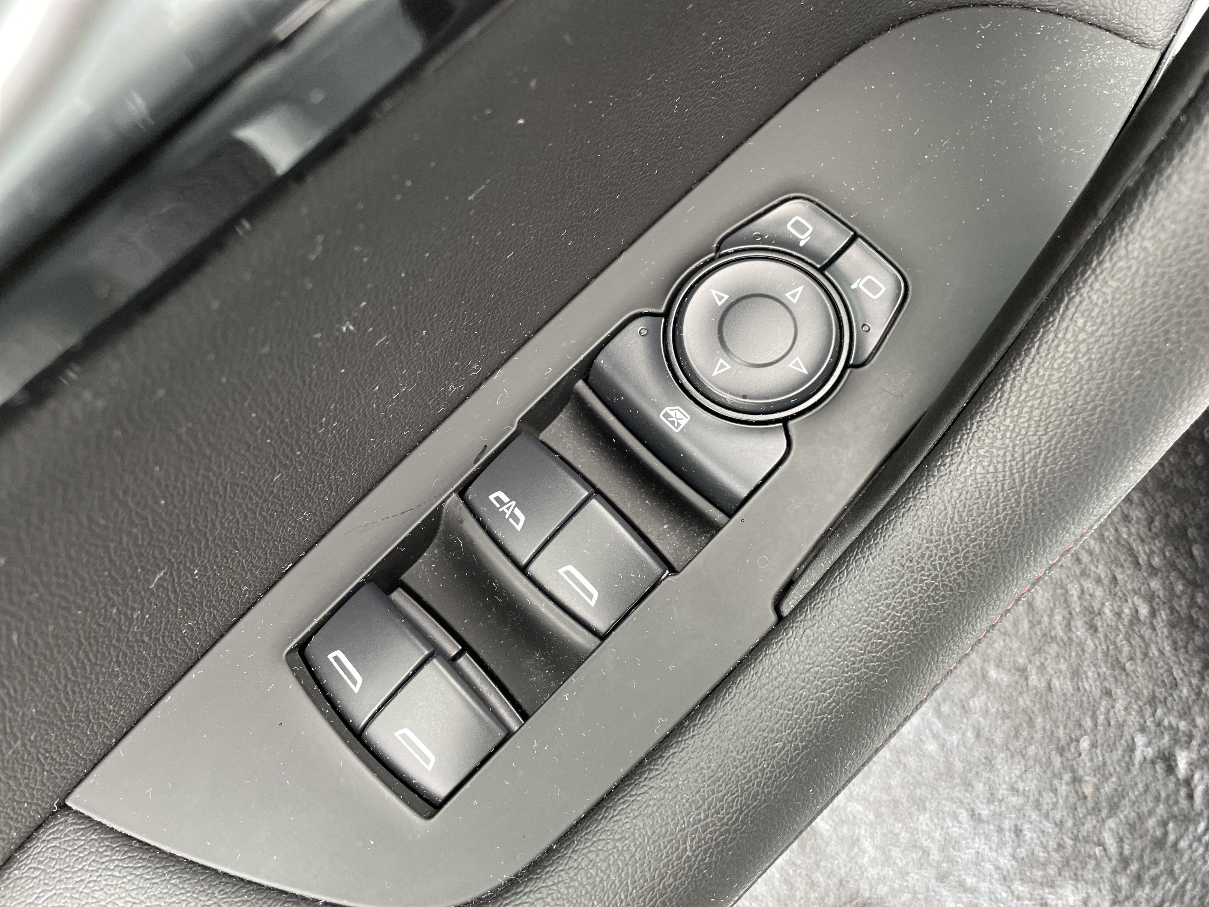 Certified 2024 Chevrolet Blazer RS w/ Driver Confidence II Package image 21