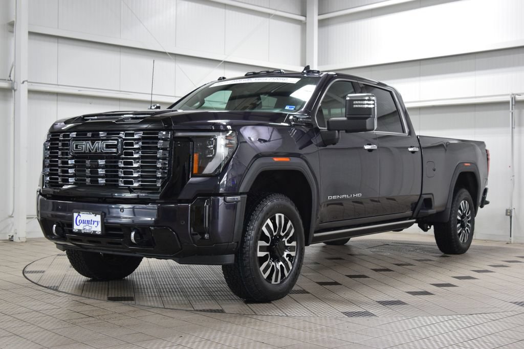 Used 2026 GMC Sierra 2500 Denali Ultimate w/ Max Trailering Package AWD/4WD image 3