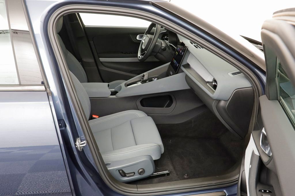 Used 2023 Polestar Polestar 2 Long Range Dual Motor w/ Pilot Pack image 20