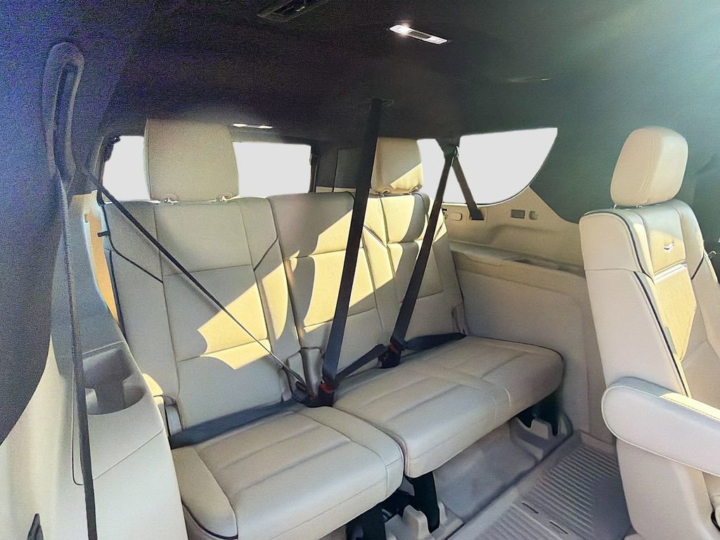 Used 2022 Cadillac Escalade ESV Premium Luxury image 29