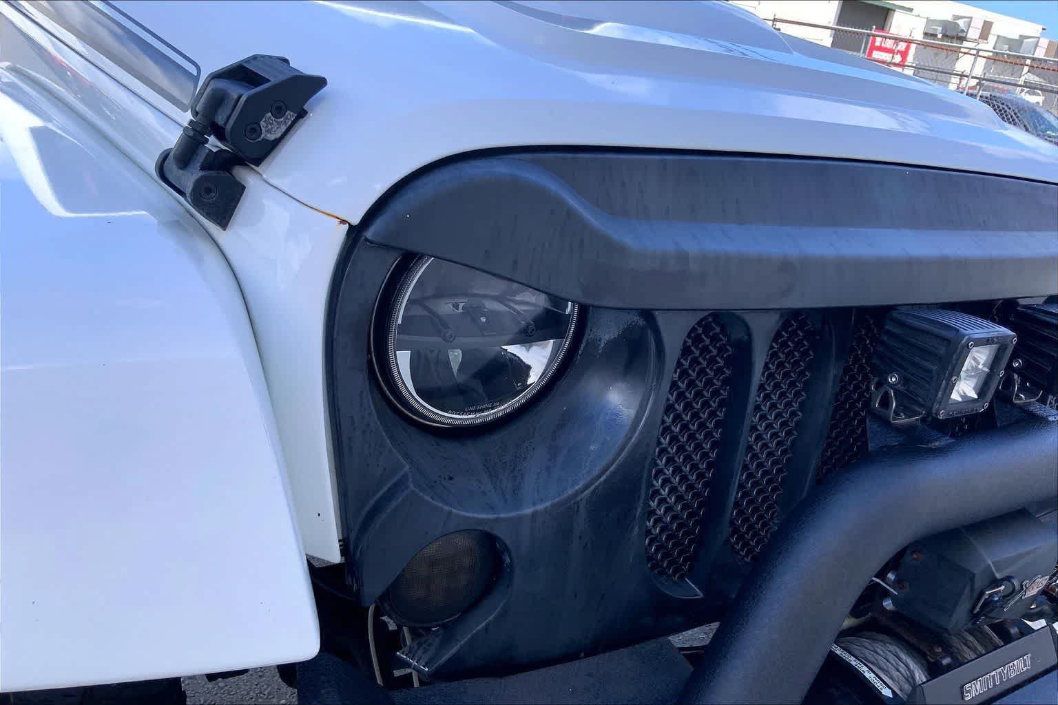 Used 2014 Jeep Wrangler Sahara AWD/4WD image 29