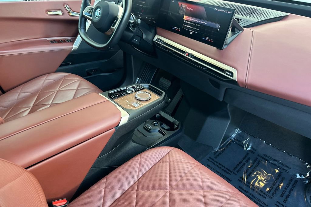 Used 2023 BMW iX M60 image 17