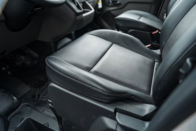 New 2026 Ford Transit 250 148 Medium Roof image 40