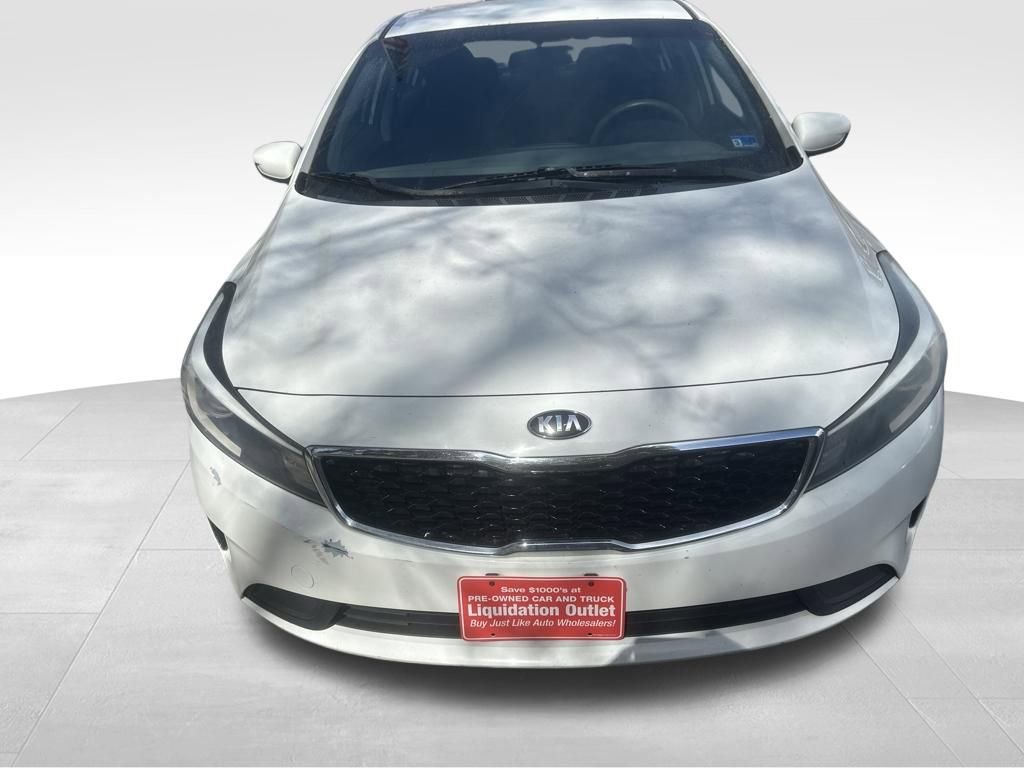 Used 2017 Kia Forte LX image 5