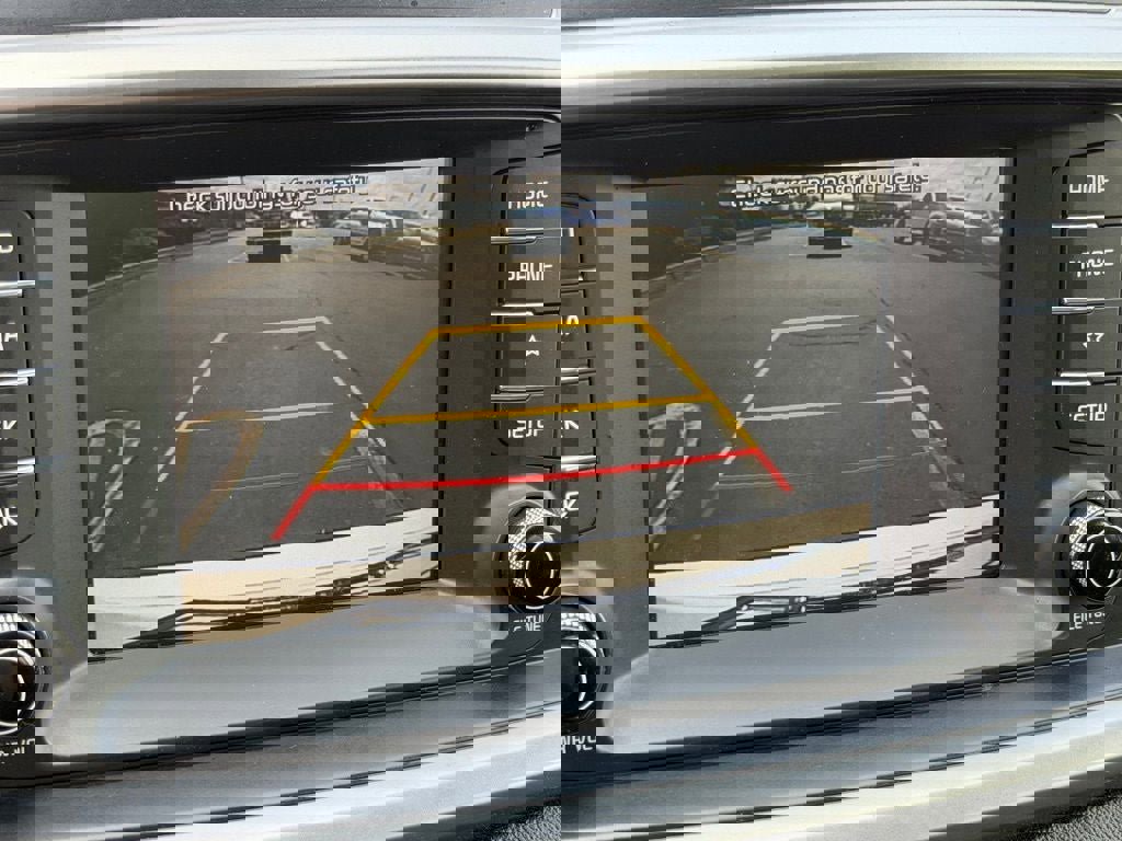 Used 2020 Kia Sorento LX w/ LX I4 Convenience Package image 16