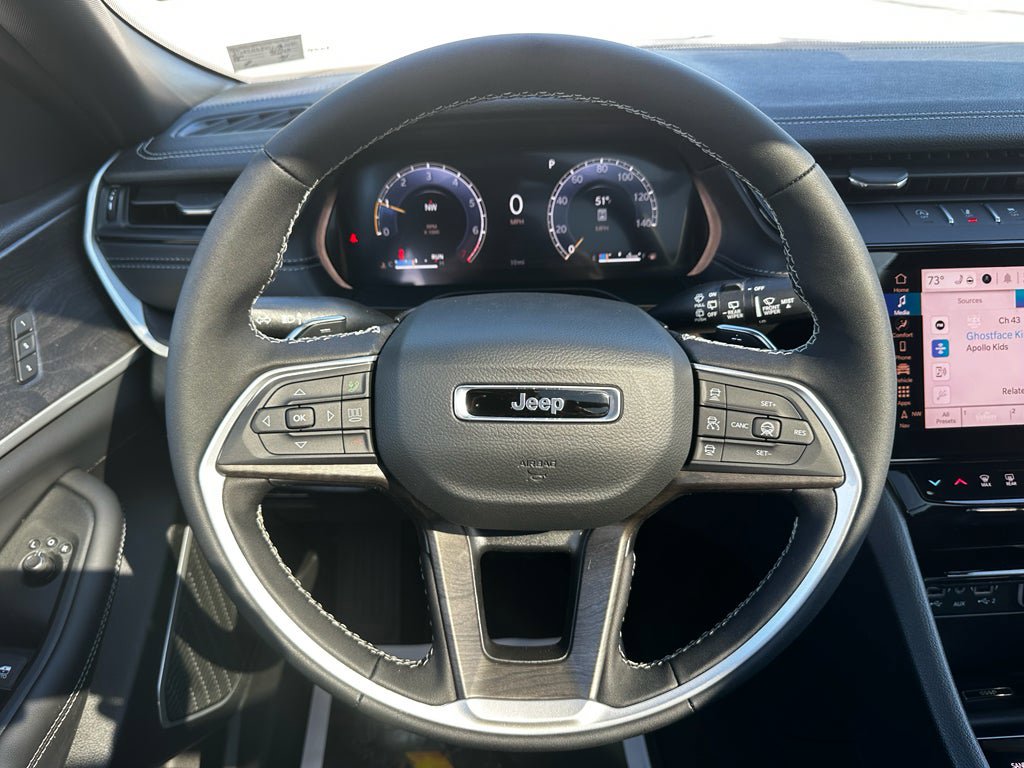 New 2026 Jeep Grand Cherokee Limited w/ Limited Altitude Package AWD/4WD image 22