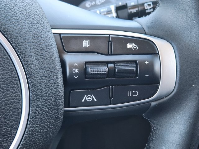 Certified 2025 Kia Sportage EX AWD/4WD image 29