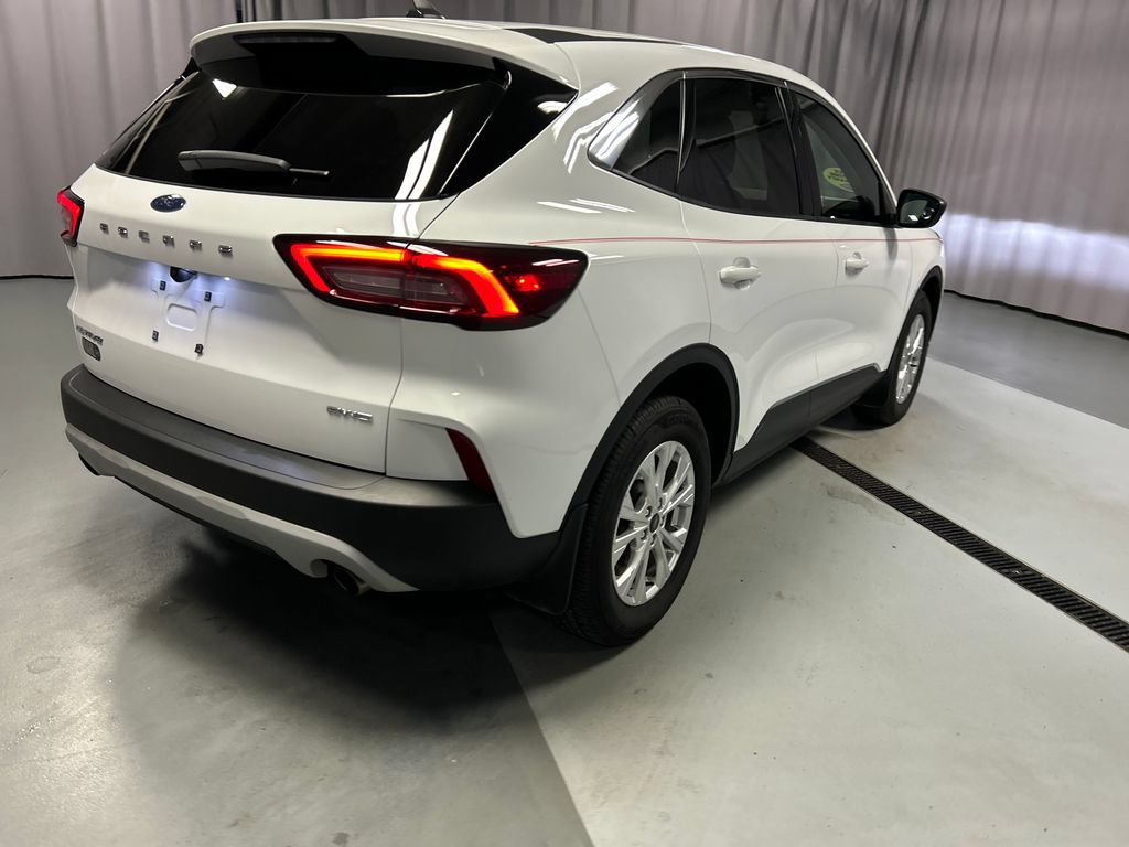 Used 2023 Ford Escape Active AWD/4WD image 7