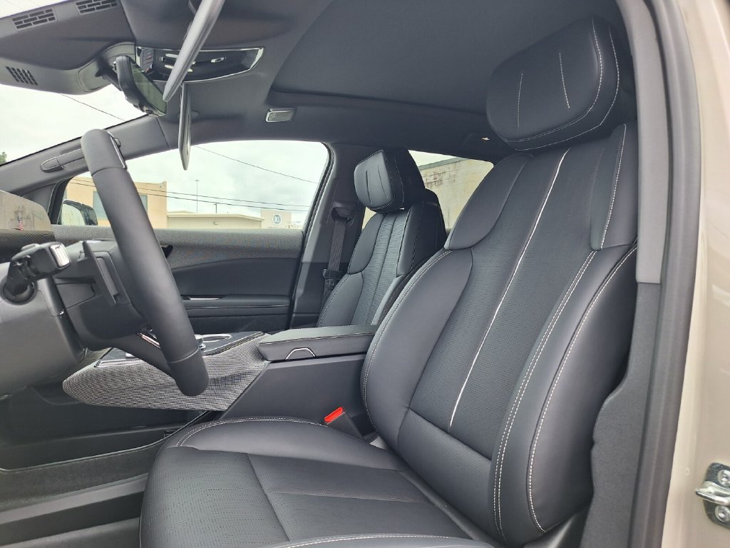 New 2027 Cadillac Optiq Premium Luxury RWD image 23