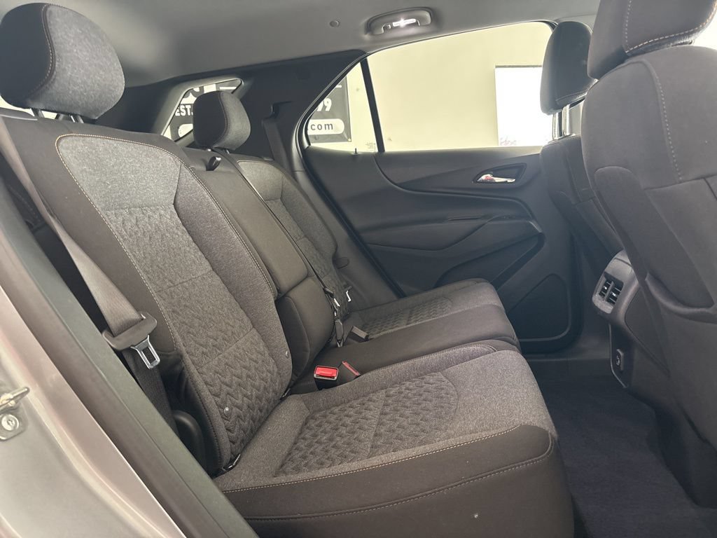 Used 2024 Chevrolet Equinox LT AWD/4WD image 24