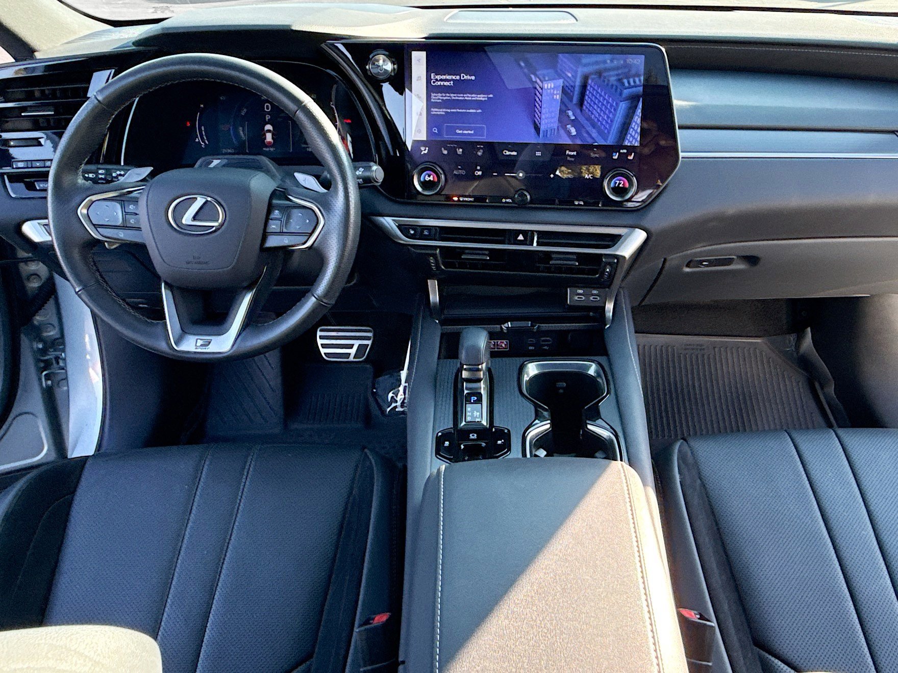 Used 2023 Lexus RX 500h F Sport image 3