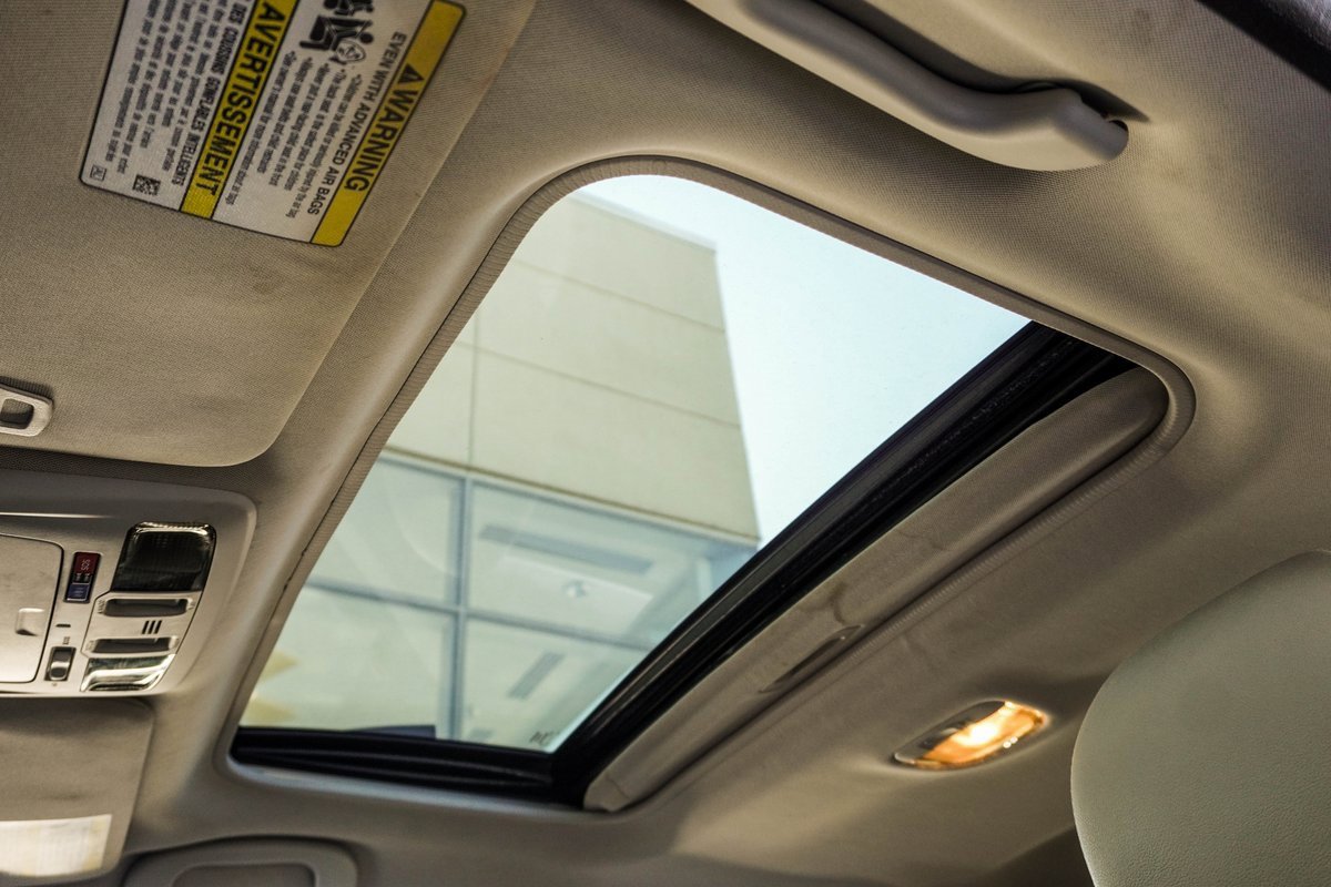 Used 2017 Subaru Outback 2.5i Limited image 26